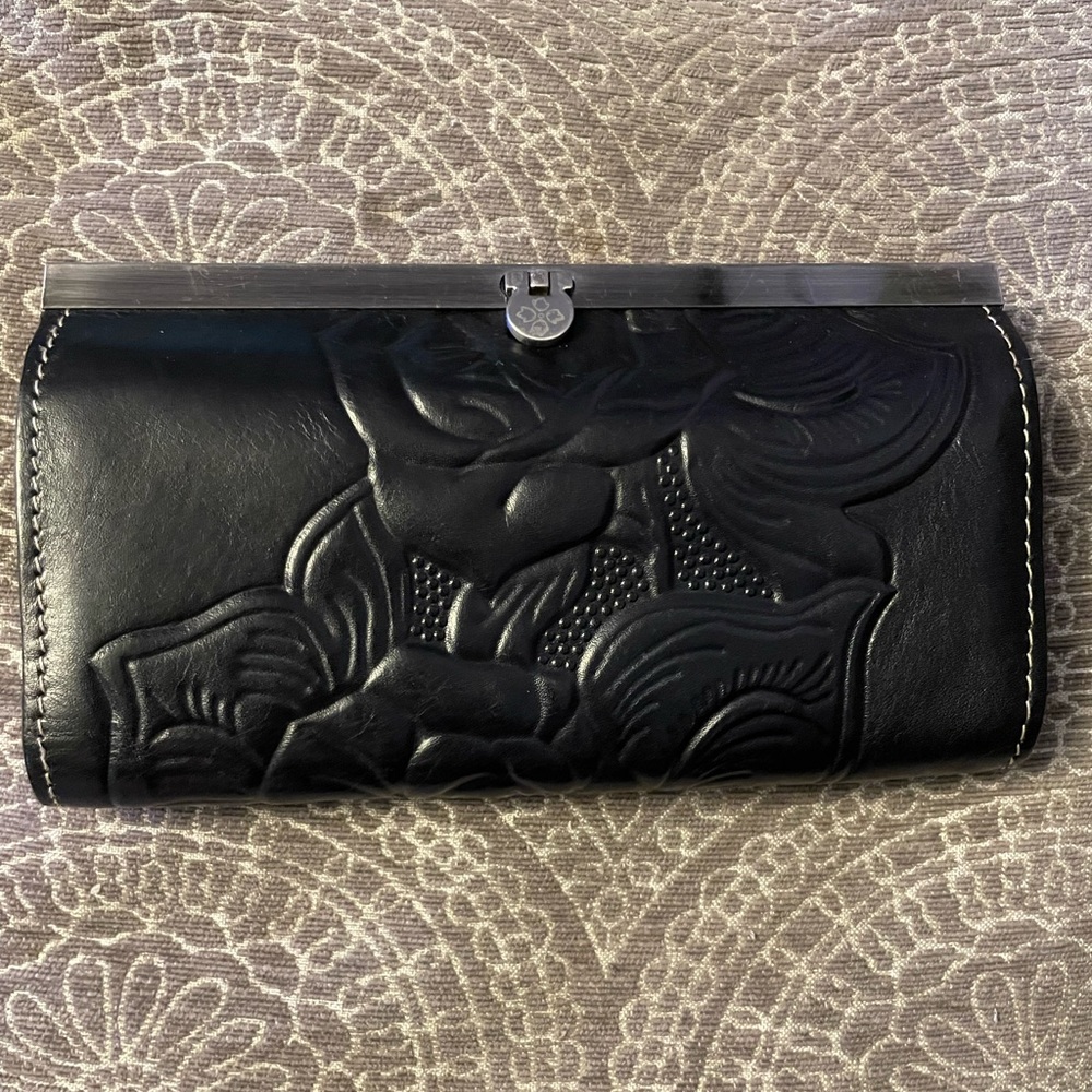 Patricia Nash tooled leather wallet